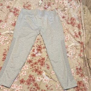 Women’s Fabletics Light Gray Leggings